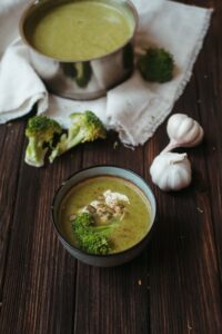 Soupe de légumes verts